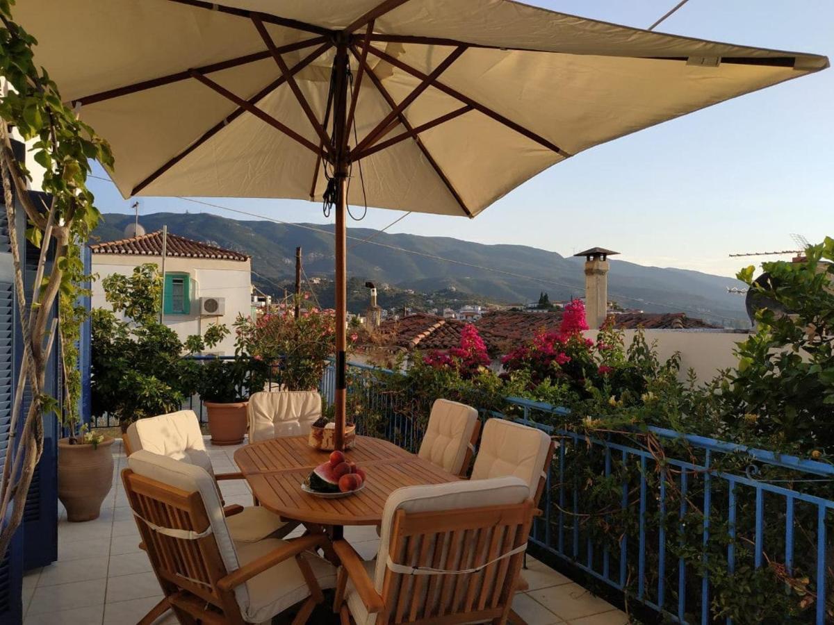 Aquarella-Stylish Veranda Apartment In Centre Of Poros Town Exterior foto